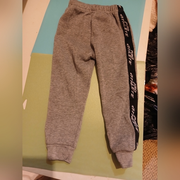 Gray Matching Sweatshirt & Joggers Set with Elasticated Waistband - Picture 5 of 8